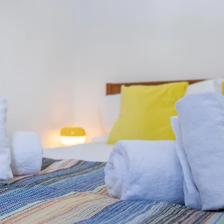 Apartament Above Coffee And Waves Lagos