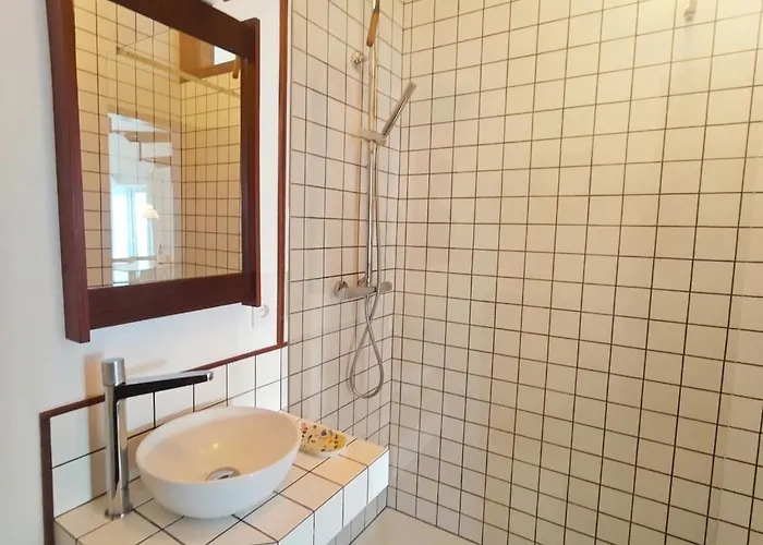 Above Coffee And Waves * 라고스