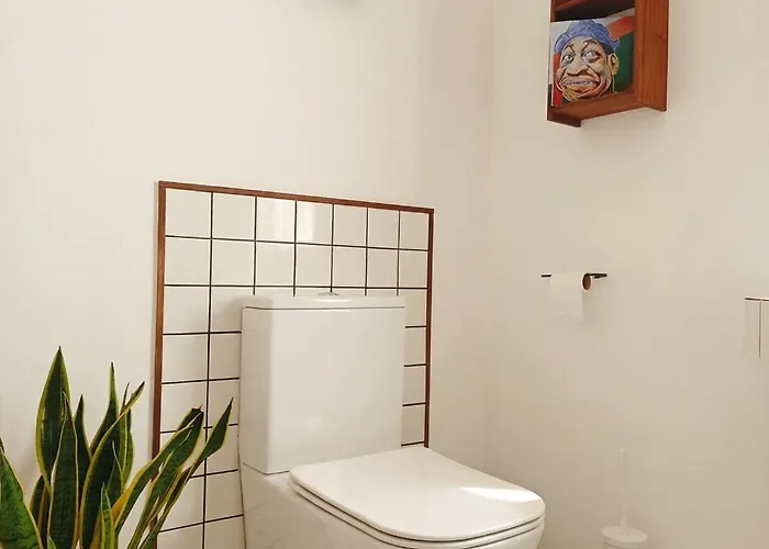 Above Coffee And Waves לאגוּ‏ש